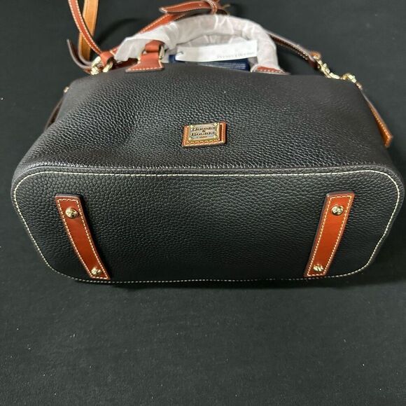 New Dooney and Bourke Black Pebble Grain Domed Satchel - Picture 5 of 12
